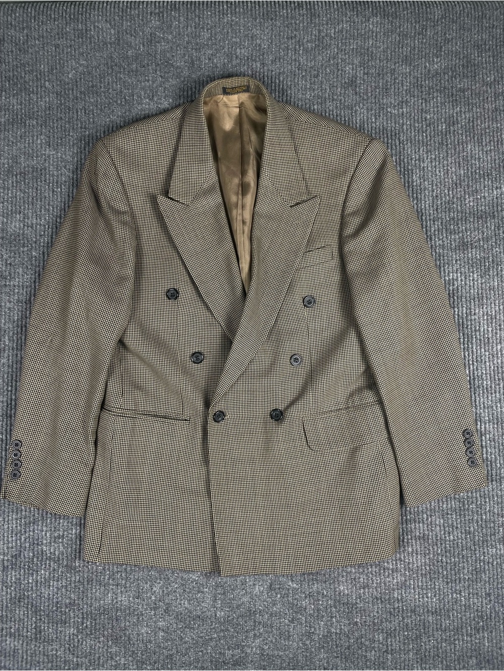 Oscar de la Renta Double-Breasted Houndstooth Blazer in Tan and Black
